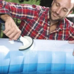 Lay-z Spa Lay-Z-Spa All In One Cleaning Tool Set -B&M Garden Shop 366522 lay z spa all in one cleaning tool set 4