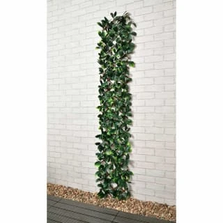 B&M Expanding Artificial Laurel Leaf Trellis 180 X 30cm 1 B&M Expanding Artificial Laurel Leaf Trellis 180 X 30cm