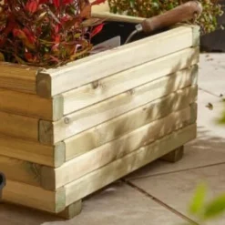 Astmoor Rectangular Planter - 30 X 50 X 27cm -B&M Garden Shop 385867 astmoor rectangular planter 3